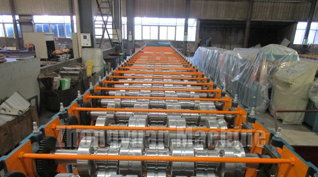 формовочная машина.jpg