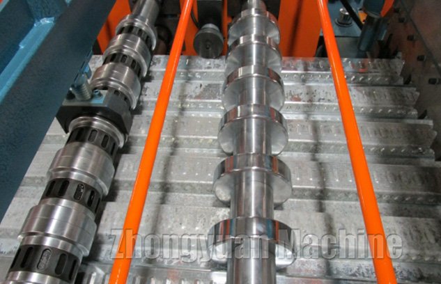 Metel-Floor-Forming-Machine.jpg