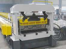 Металлическая бывшая машина