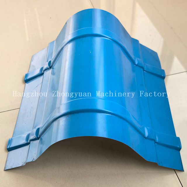 Профилегибочная машина для производства верхних рулонов цинковой кровли