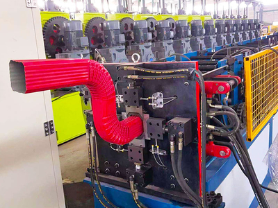 9-Downspout-machine