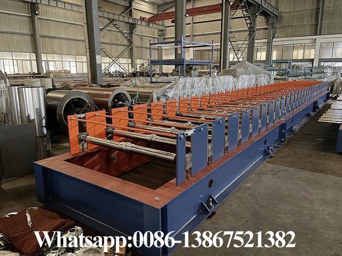 Продается профилегибочная машина для производства металлических кровель Zhongyuan