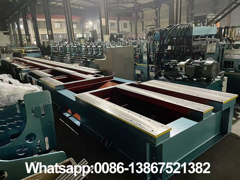 Профилегибочная машина Zhongyuan с регулируемым профилем cz