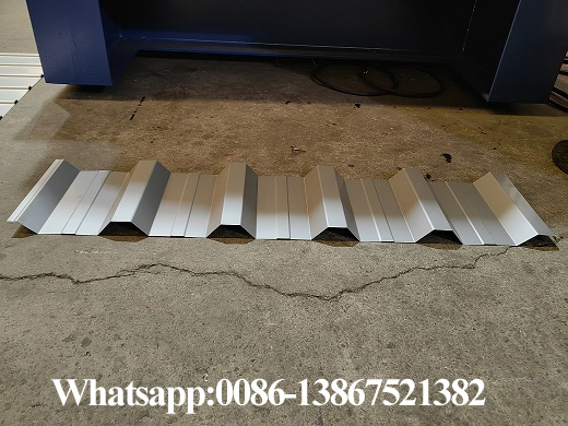 Машина для изготовления двухслойных кровельных листов Zhongyuan