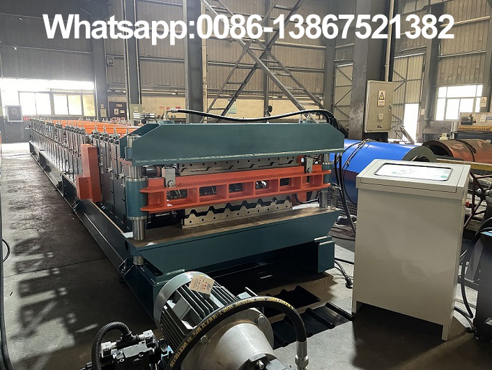 Профилегибочная машина для производства двухслойных кровельных панелей Zhongyuan