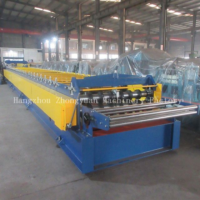 Профилегибочная машина для производства металлических настилов с летающей резкой