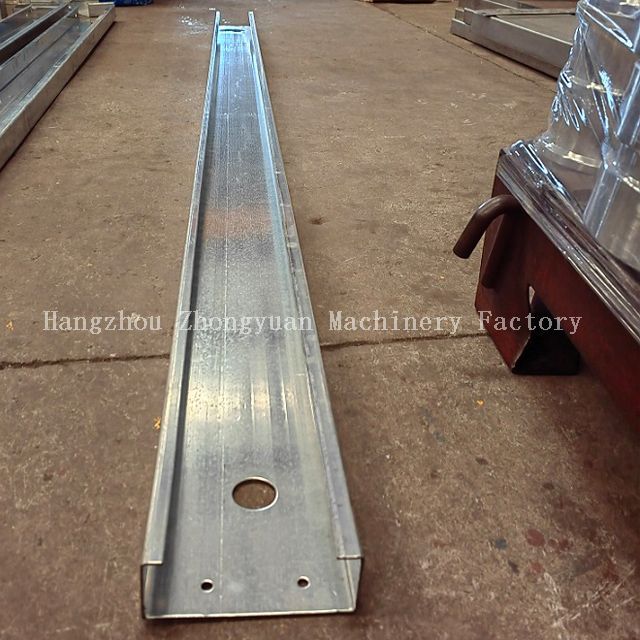 Автоматическая машина для профилирования рулонов C с последующей и предварительной резкой