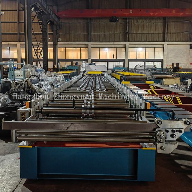 Машина для производства металлических кровельных панелей с электрической резкой