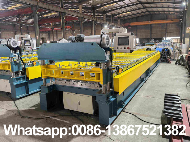 Продается профилегибочная машина для производства металлических кровель Zhongyuan