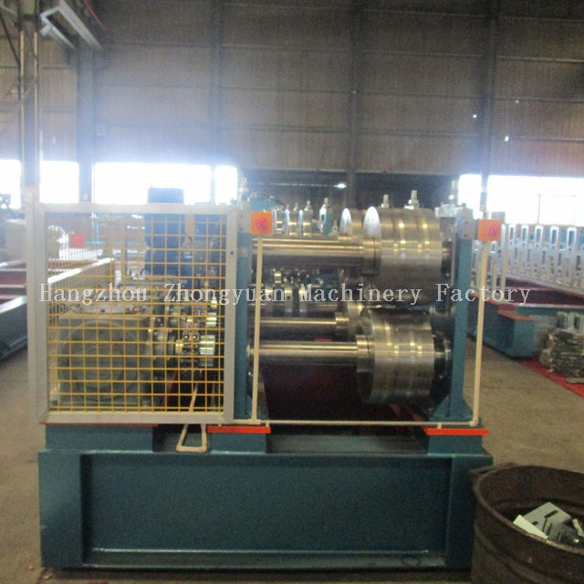 Автоматическая машина для производства профилей C-образной формы