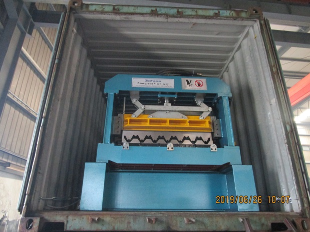 машина для формирования рулонных настилов