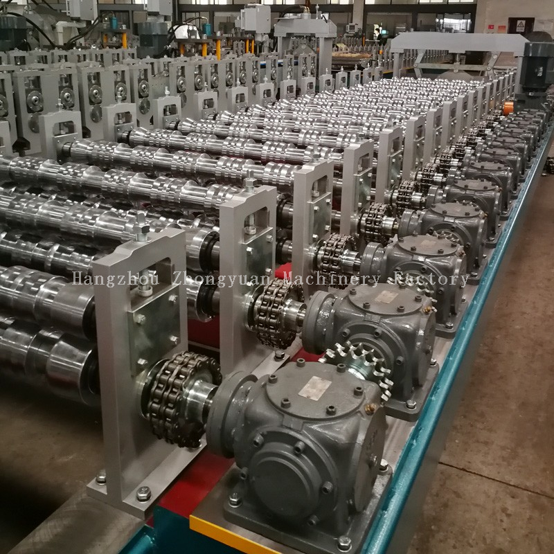 Высокоскоростная профилегибочная машина для производства рулонной плитки 